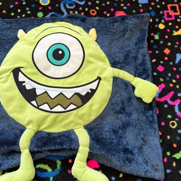 MIKE WAZOWSKI PILLOW CASE - Picture 4 of 4